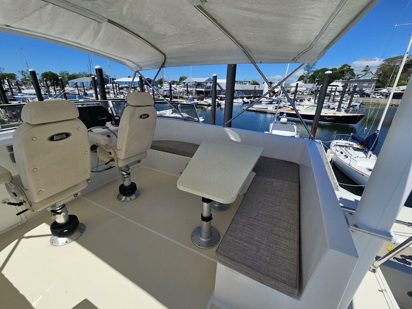 2012 Maine Cat Power Cat 47 — photo 27