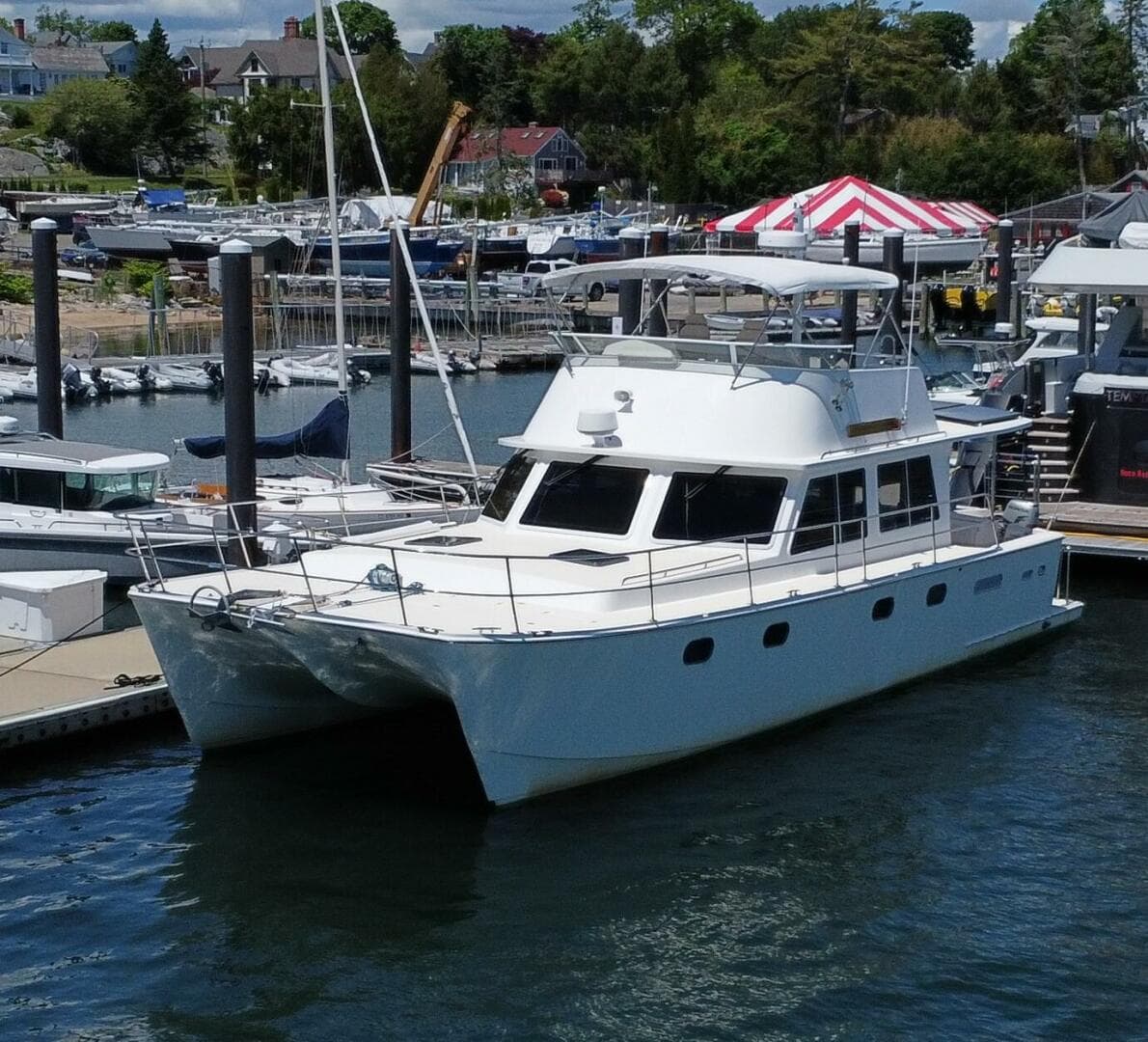 2012 Maine Cat Power Cat 47 — photo 1