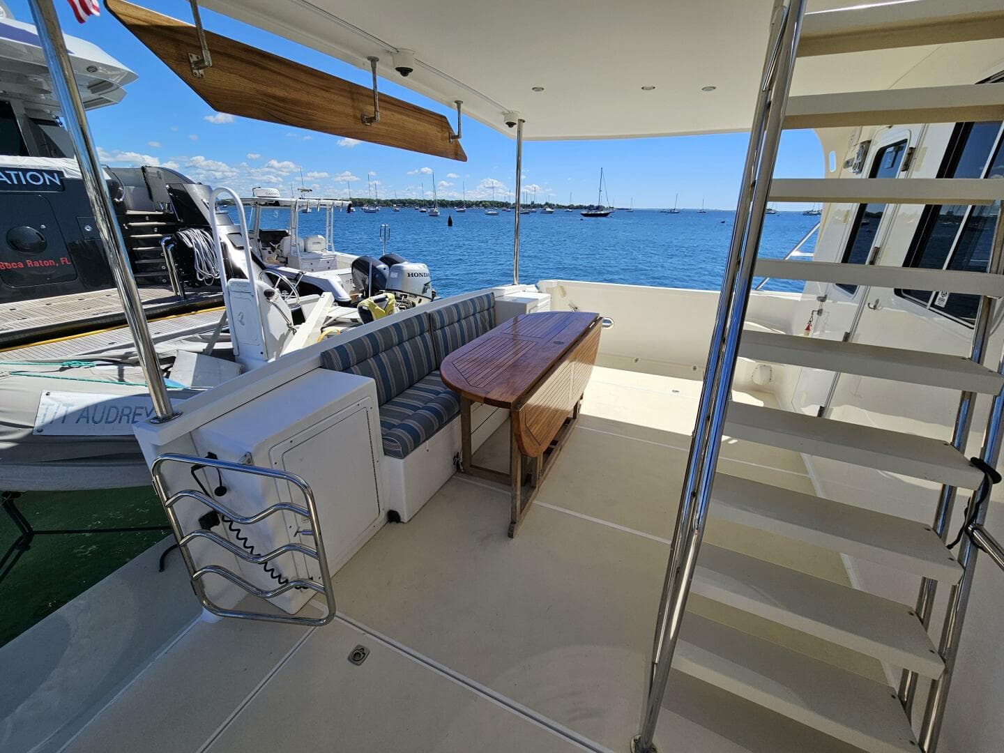 2012 Maine Cat Power Cat 47 — photo 11