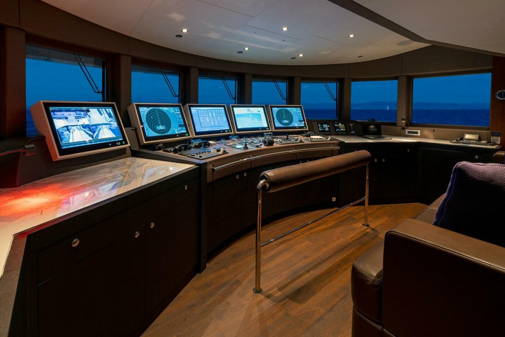 2021 Heesen Yachts 50M Aluminum — photo 16