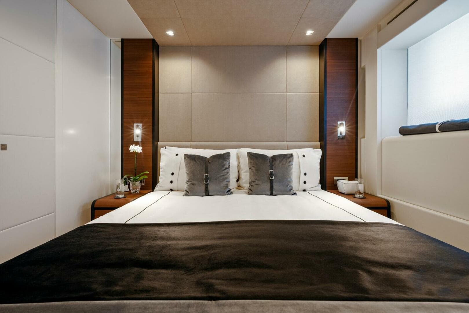 2021 Heesen Yachts 50M Aluminum — photo 10