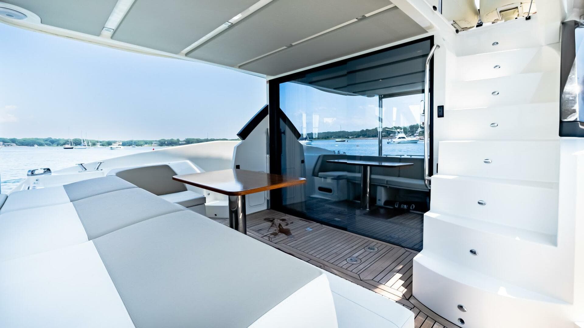 2017 Absolute 50 Fly — photo 25