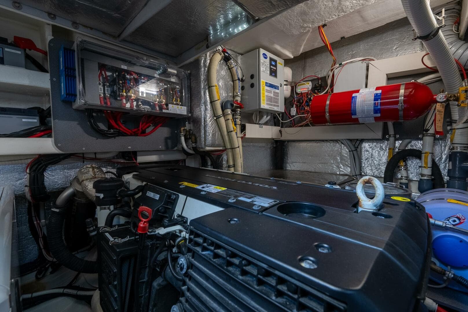 2017 Absolute 50 Fly — photo 38