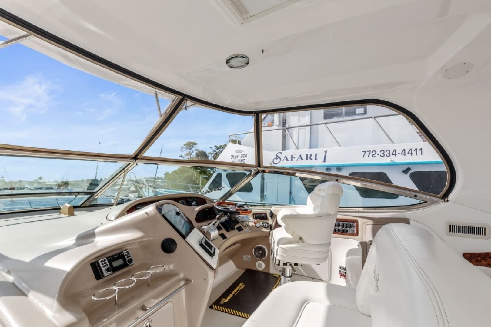 2002 Sea Ray 550 Sundancer — photo 11