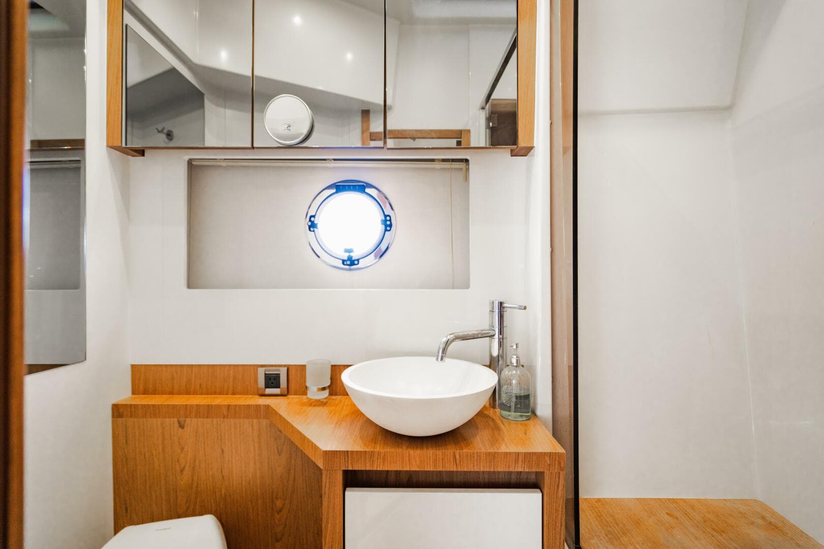 2016 Beneteau Gran Turismo 49 — photo 75