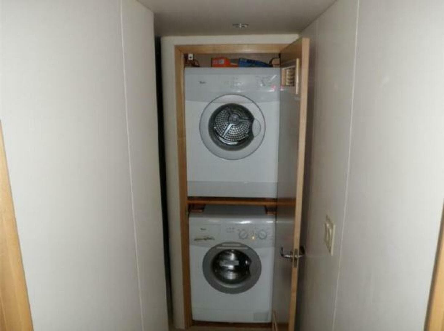 1998 Caterpillar Sportfish — photo 15