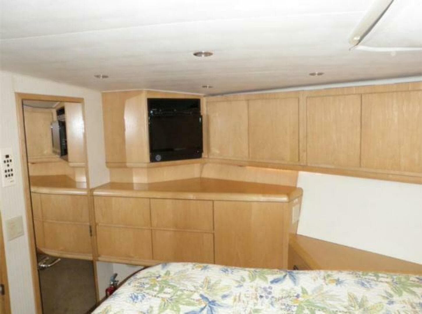 1998 Caterpillar Sportfish — photo 14