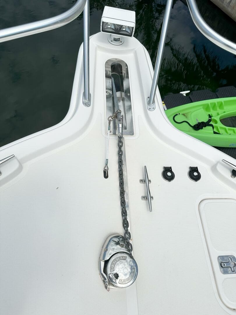 2011 Tiara Yachts 4300 Open — photo 10