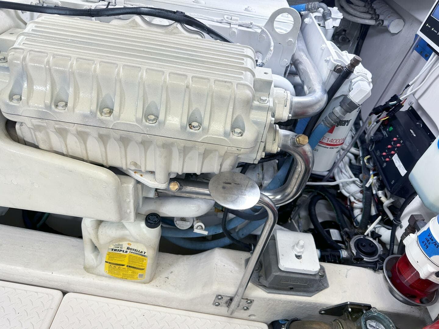 2011 Tiara Yachts 4300 Open — photo 33