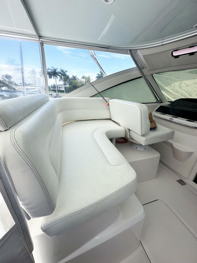 2011 Tiara Yachts 4300 Open — photo 19