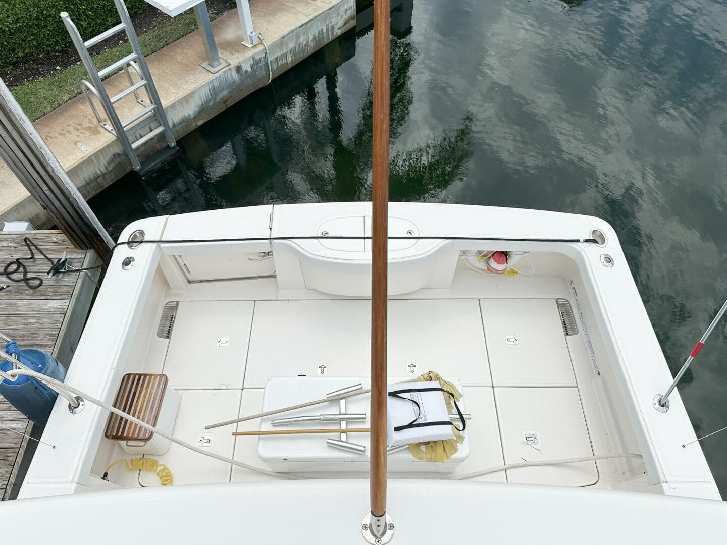 2011 Tiara Yachts 4300 Open — photo 12
