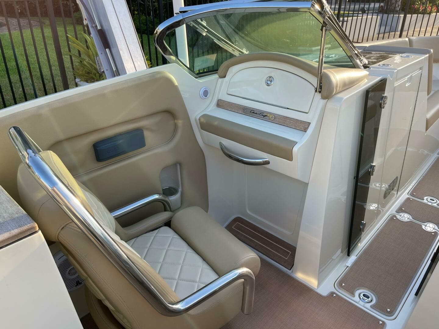 2015 Chris-Craft Launch 32 Rj — photo 9