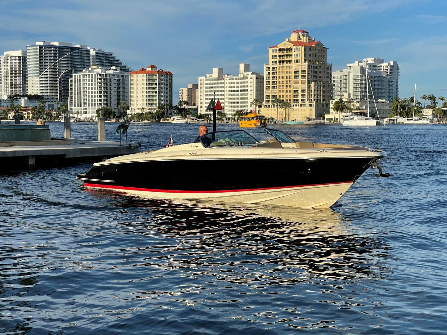 2015 Chris-Craft Launch 32 Rj — photo 1