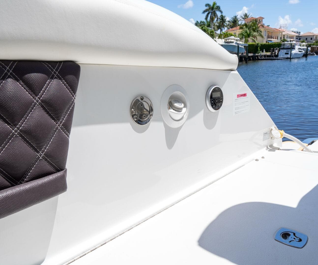 2013 Cobalt 28 — photo 7