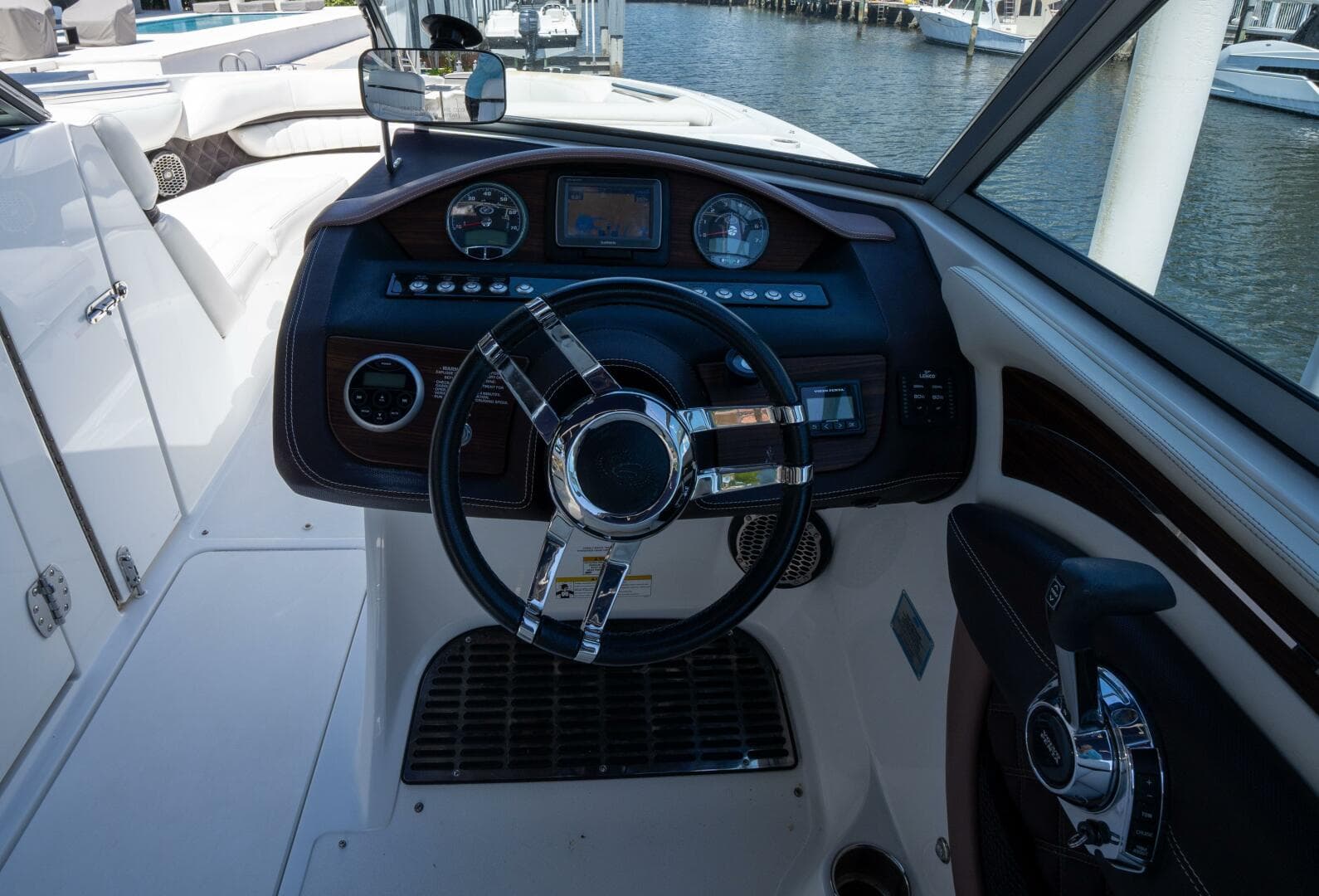 2013 Cobalt 28 — photo 15