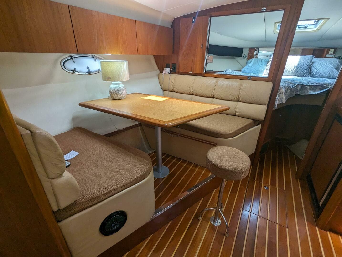 2000 Tiara Yachts 3500 Express — photo 6