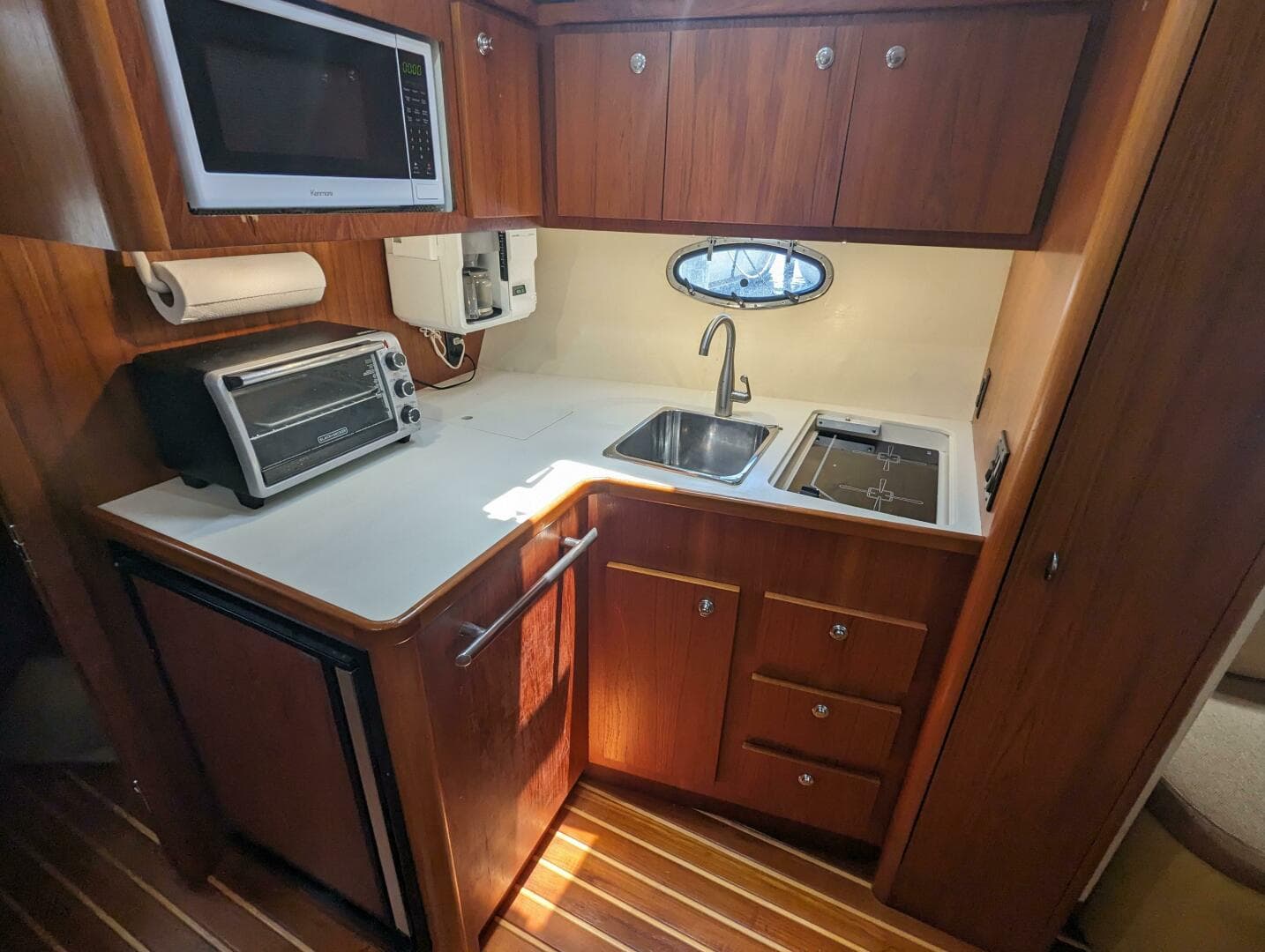 2000 Tiara Yachts 3500 Express — photo 3