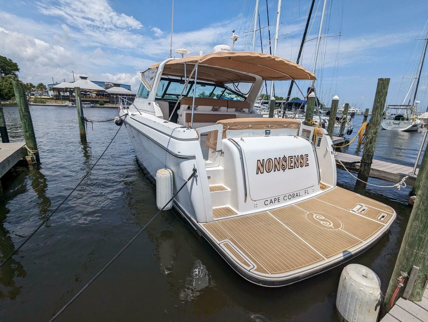 2000 Tiara Yachts 3500 Express — photo 14