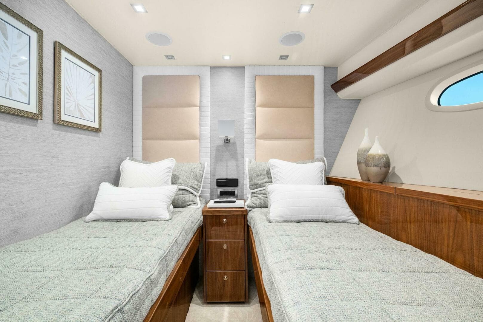 2022 Viking 75 — photo 4