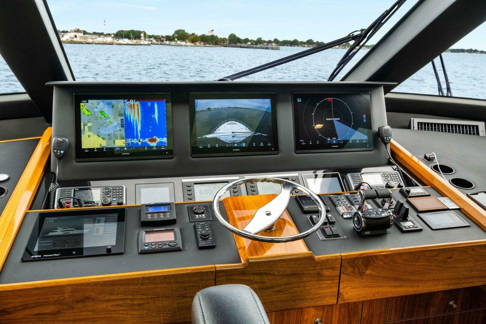 2022 Viking 75 — photo 11