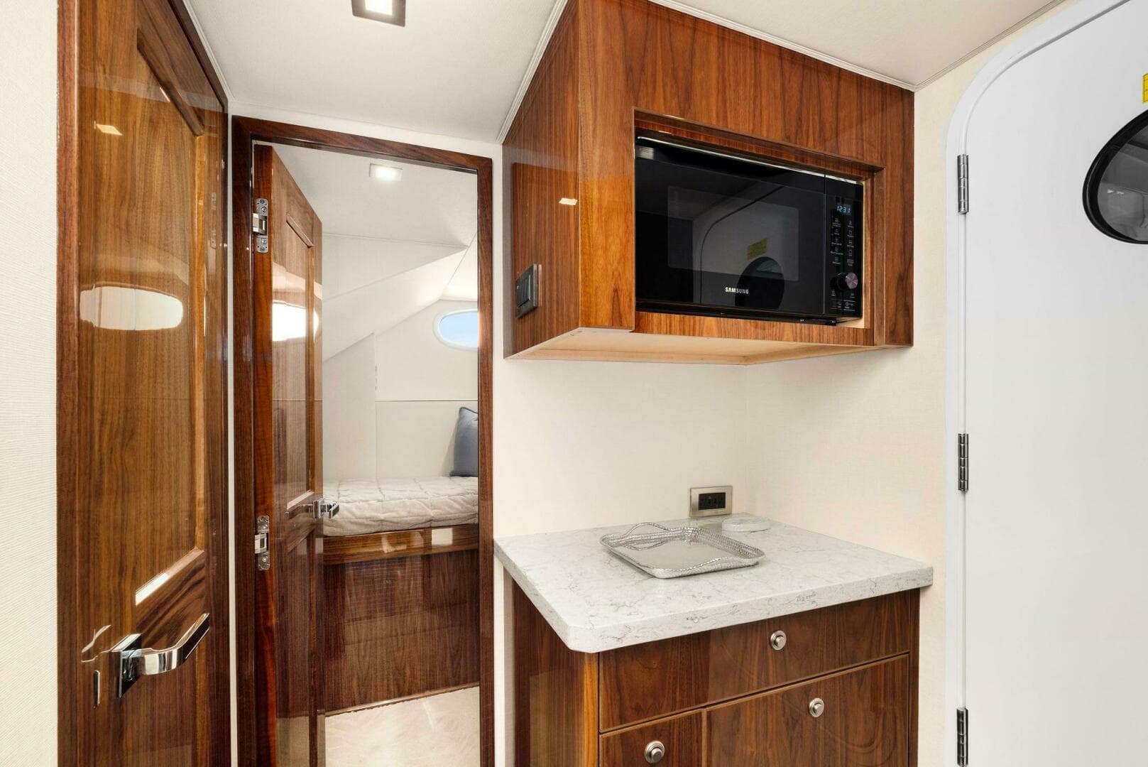 2022 Viking 75 — photo 78