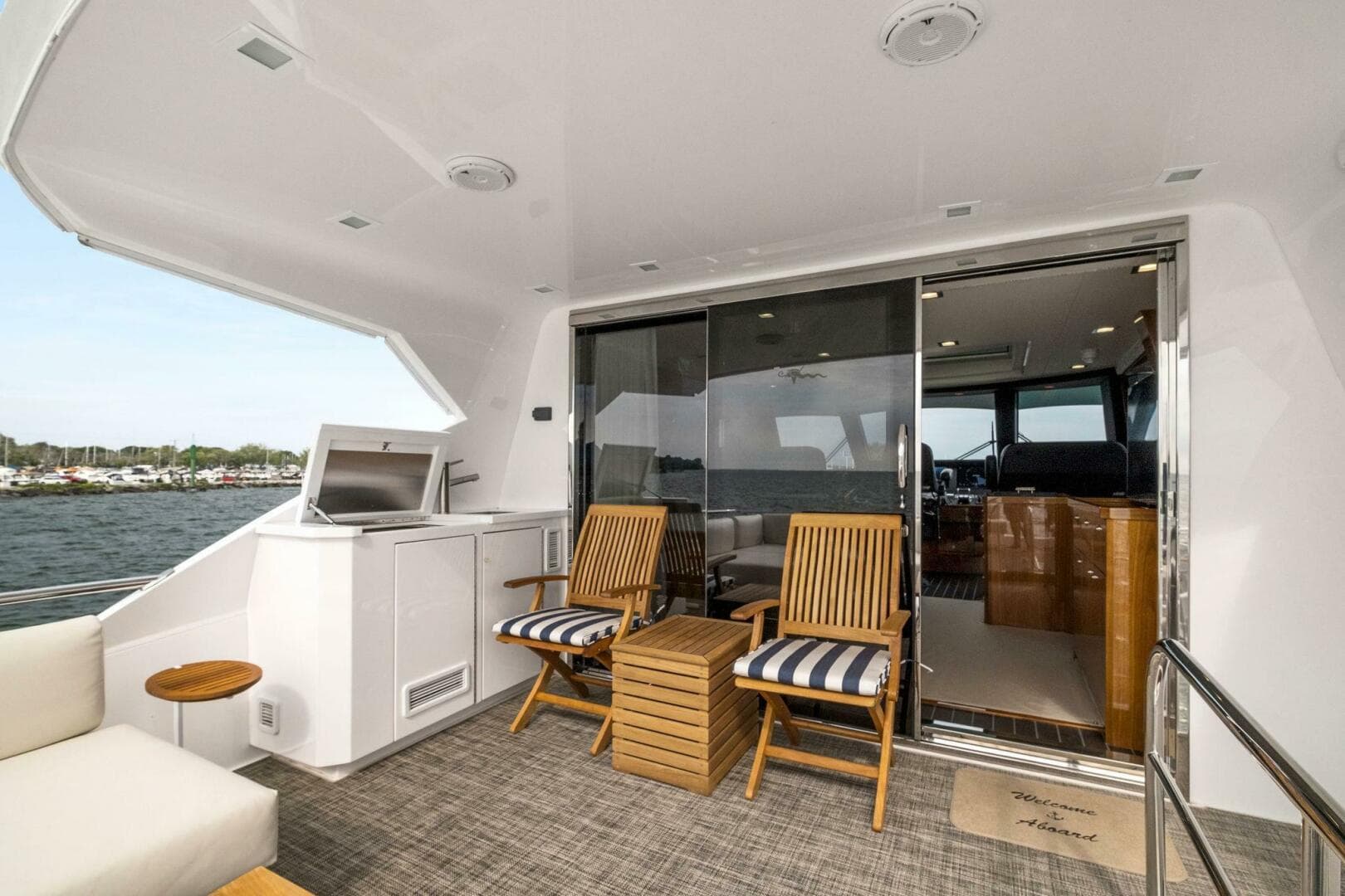 2022 Viking 75 — photo 18