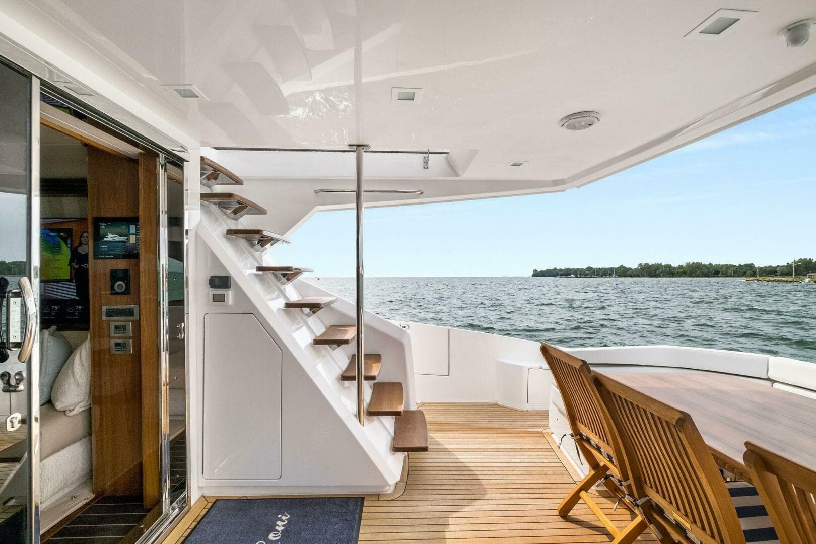 2022 Viking 75 — photo 79