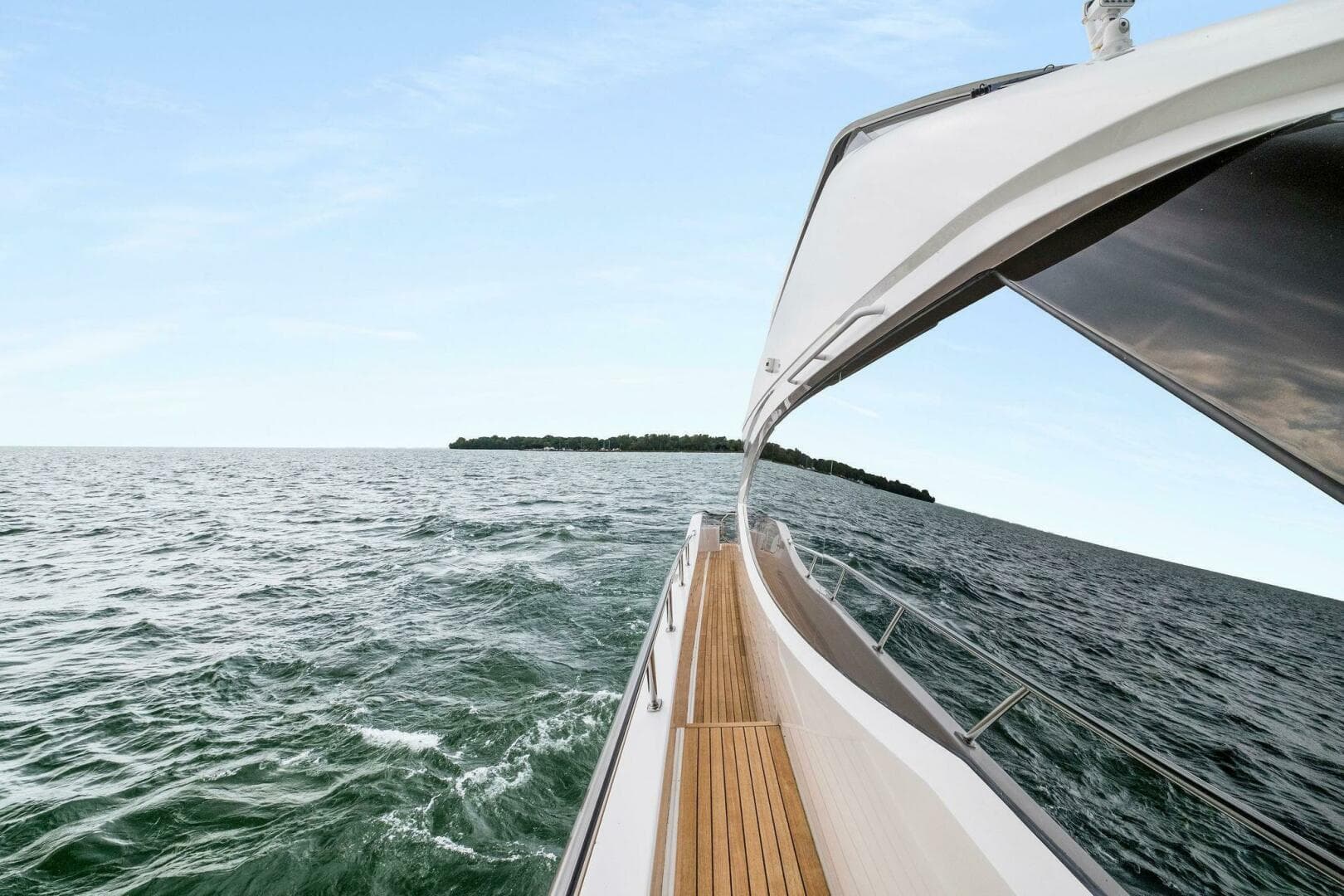 2022 Viking 75 — photo 32