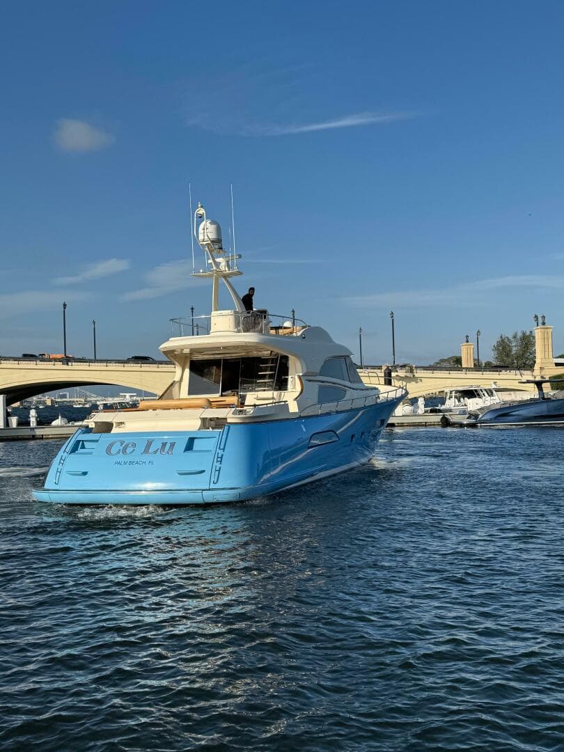 2006 Mochi Craft 74 Dolphin — photo 37