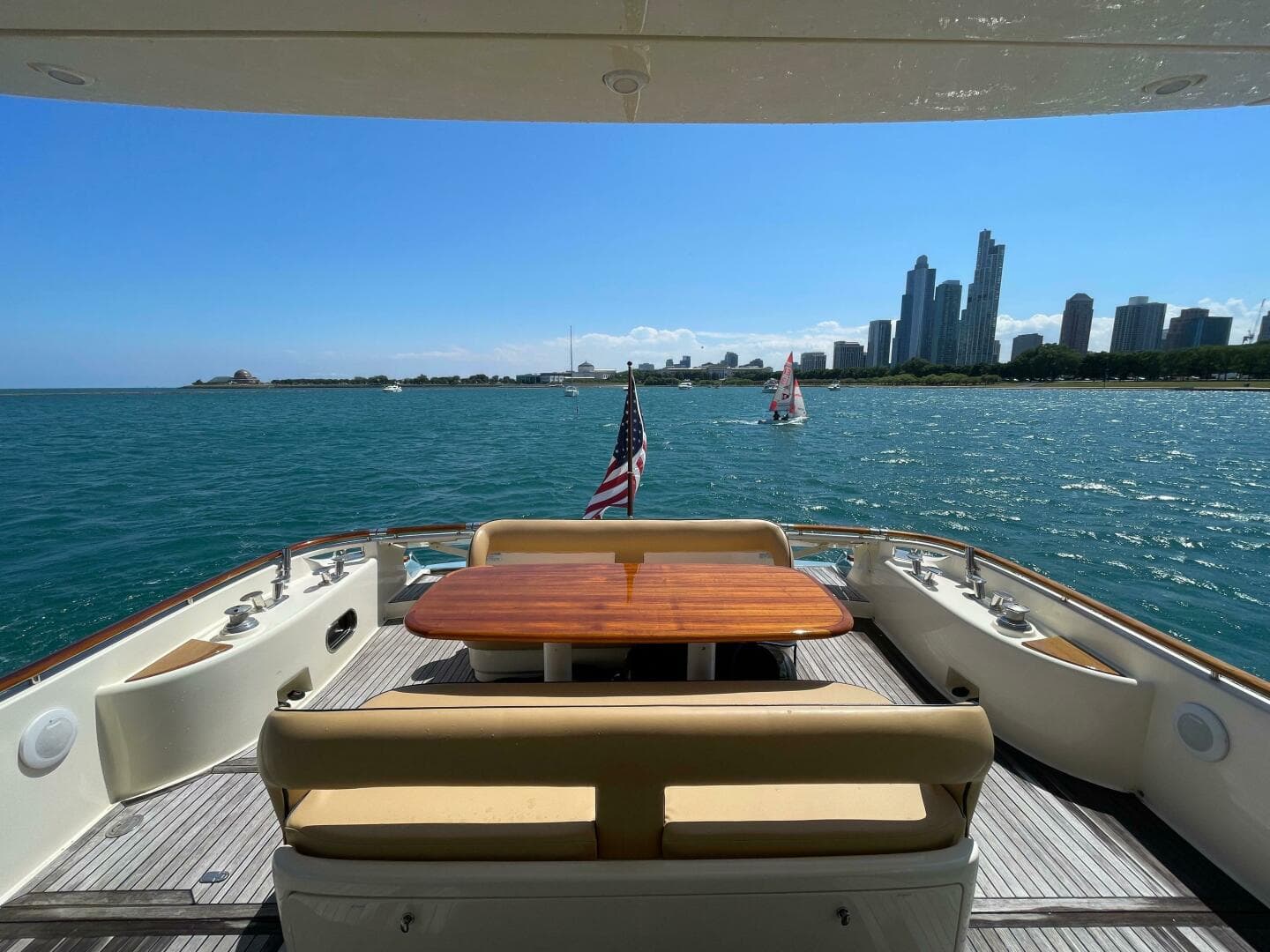 2006 Mochi Craft 74 Dolphin — photo 5