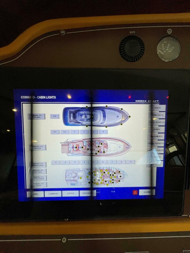 2006 Mochi Craft 74 Dolphin — photo 48