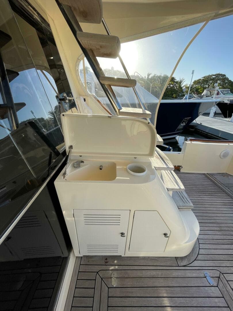 2006 Mochi Craft 74 Dolphin — photo 41