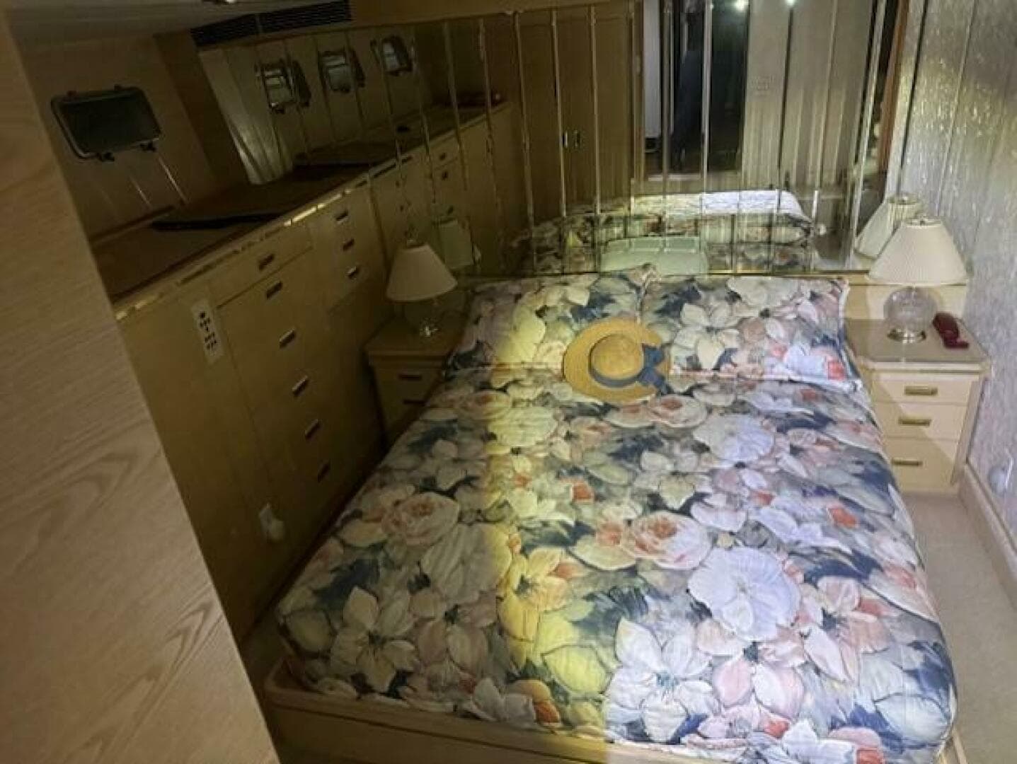 1990 Motor Yacht 70 Brata — photo 37