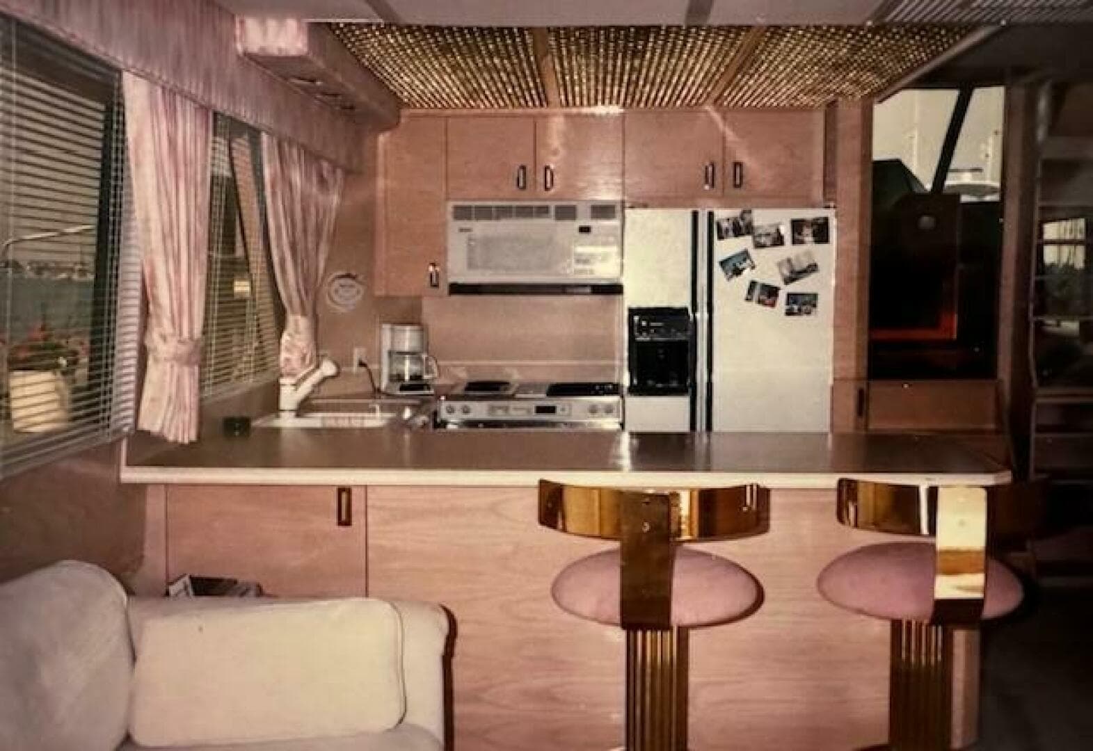 1990 Motor Yacht 70 Brata — photo 23