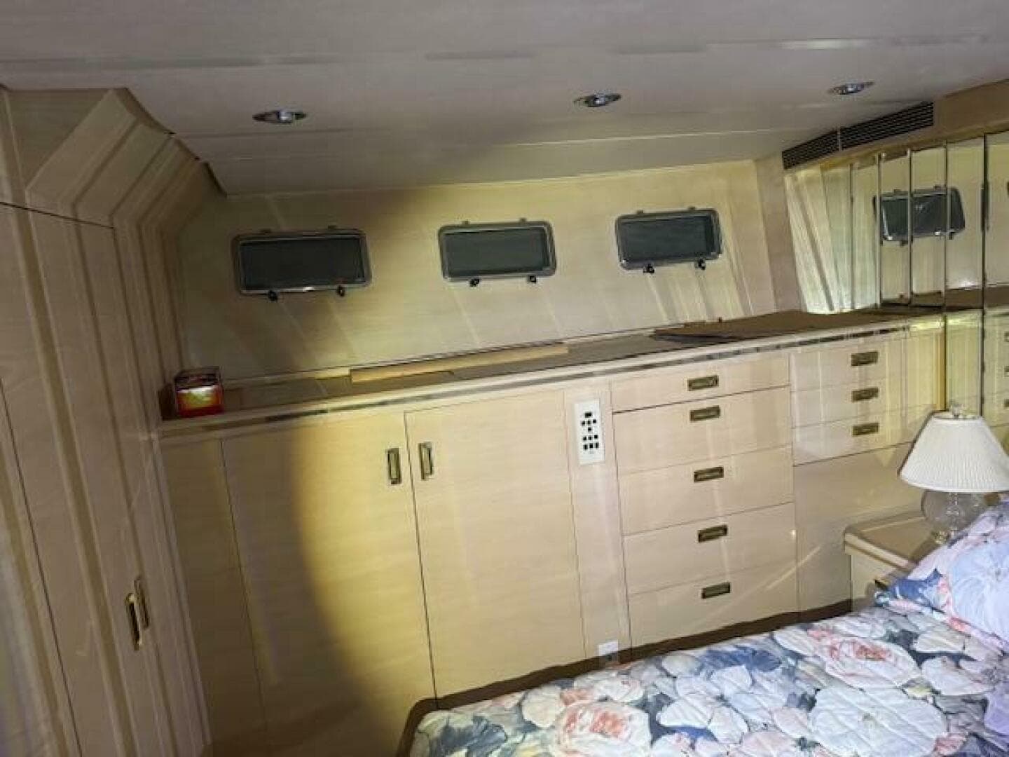 1990 Motor Yacht 70 Brata — photo 35