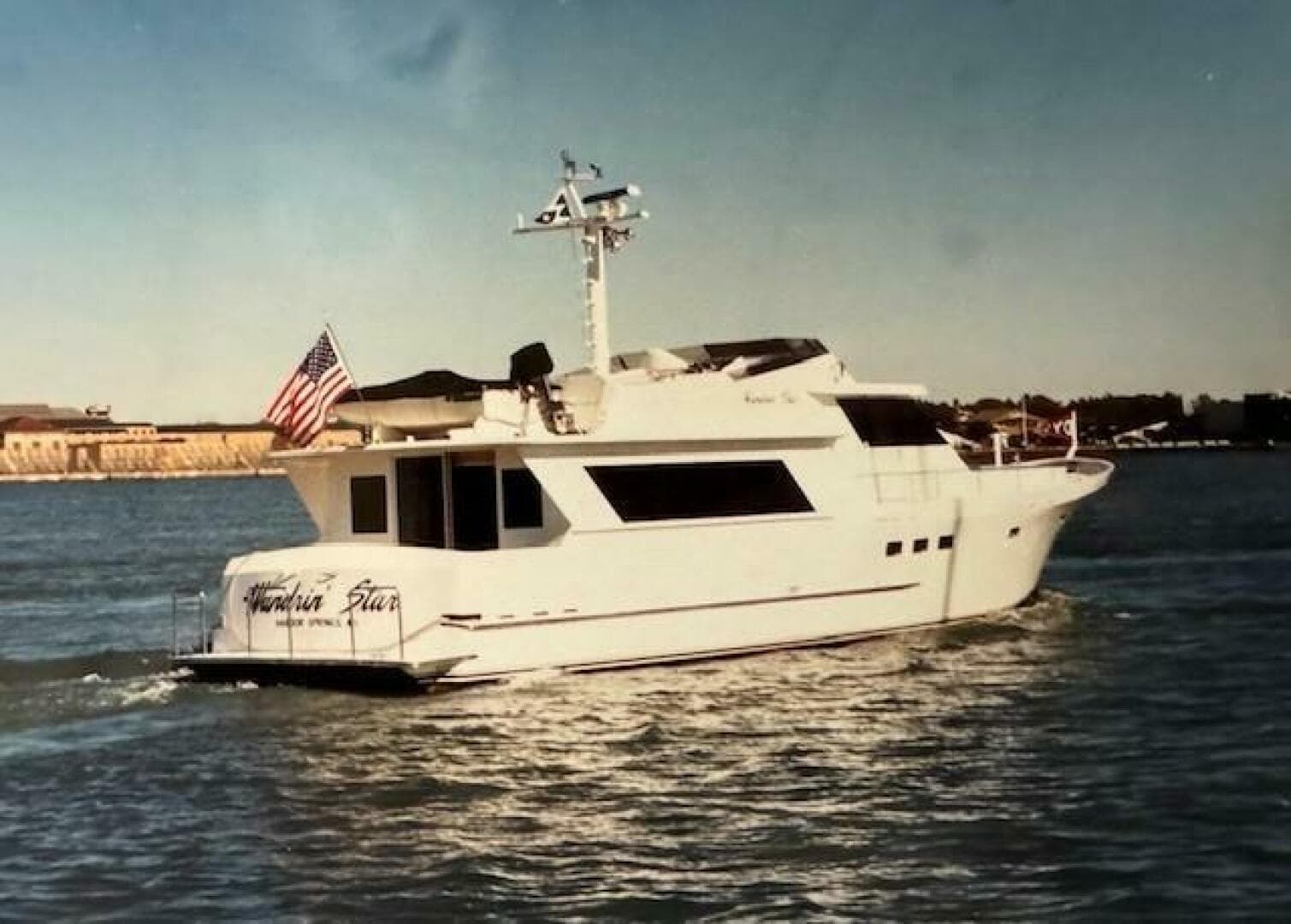 1990 Motor Yacht 70 Brata — photo 12