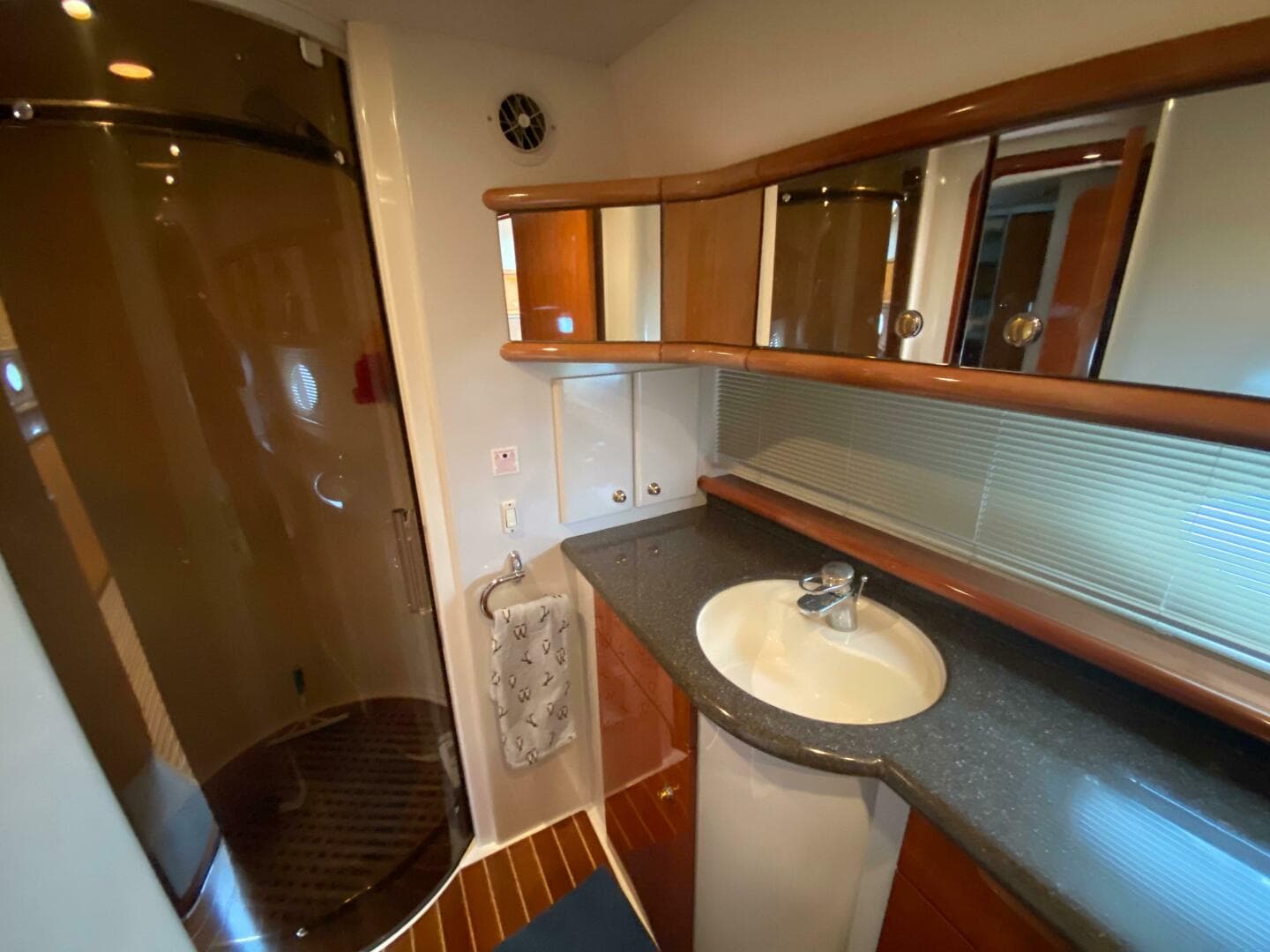 1998 Sunseeker 62 Manhattan — photo 39