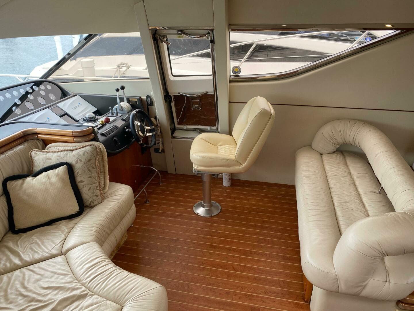 1998 Sunseeker 62 Manhattan — photo 17