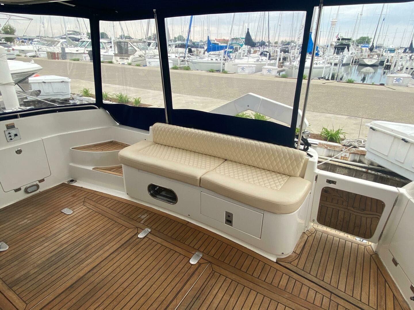 1998 Sunseeker 62 Manhattan — photo 9