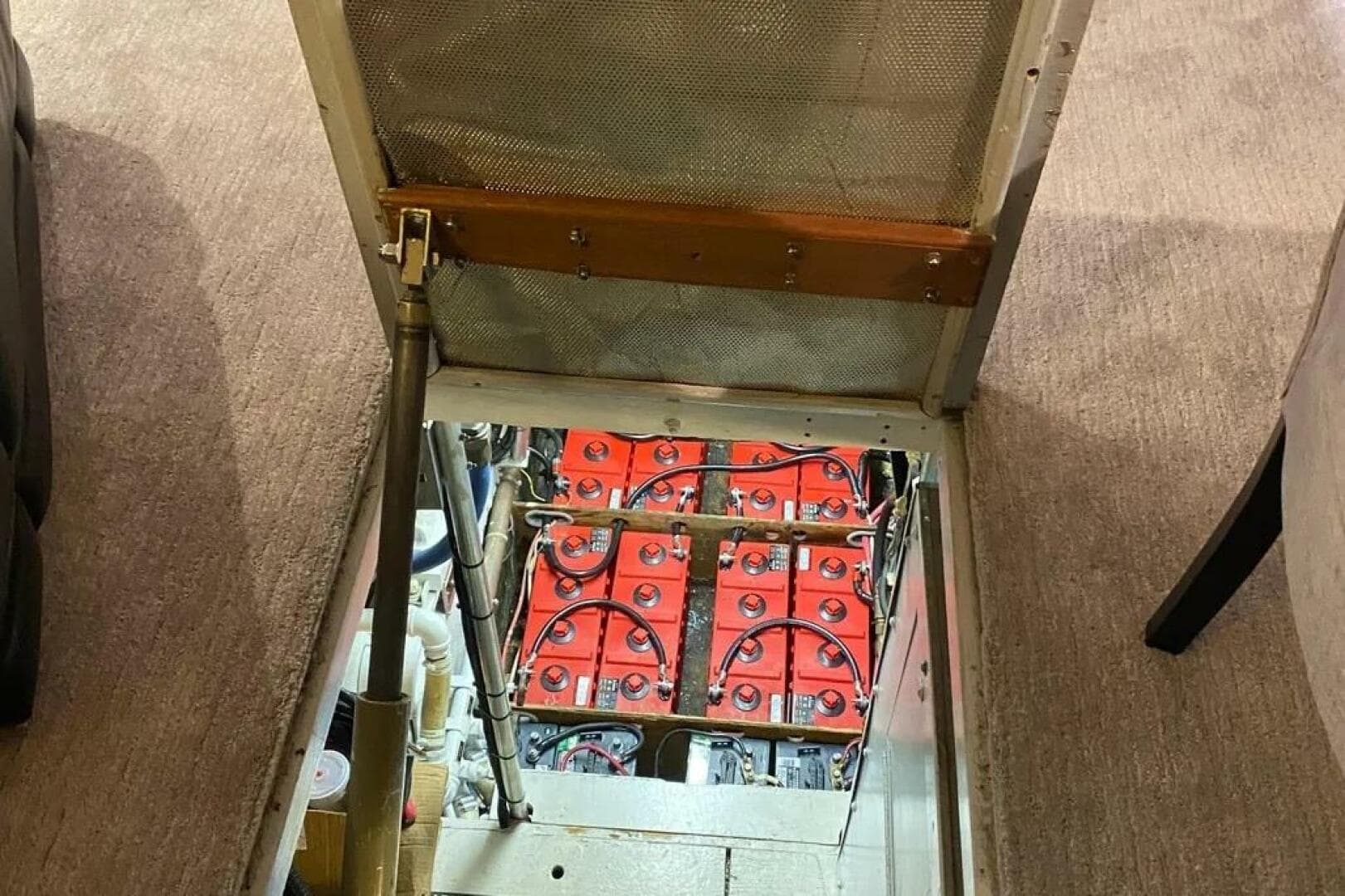 1986 Bertram 58 Flybridge — photo 113