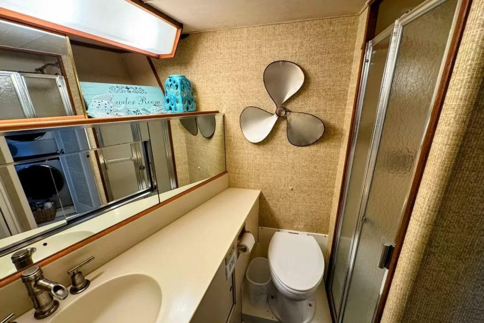 1986 Bertram 58 Flybridge — photo 103