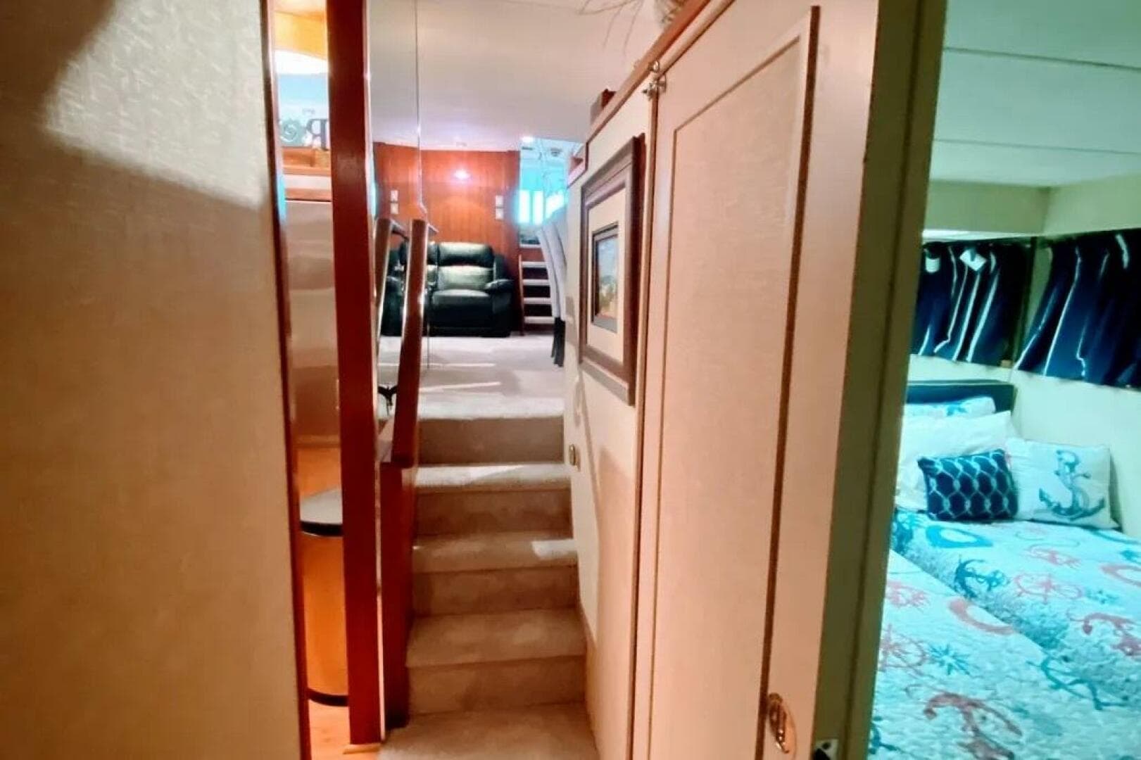 1986 Bertram 58 Flybridge — photo 90