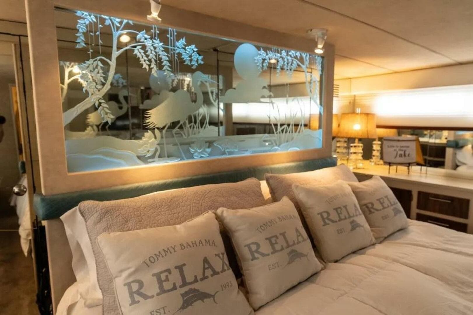 1986 Bertram 58 Flybridge — photo 94