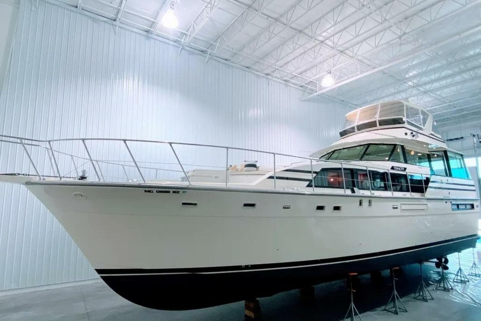 1986 Bertram 58 Flybridge — photo 16