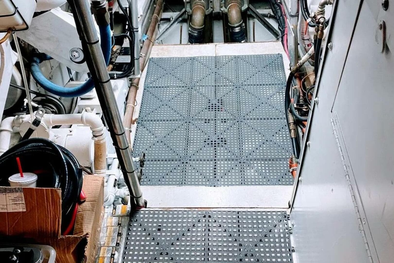 1986 Bertram 58 Flybridge — photo 126