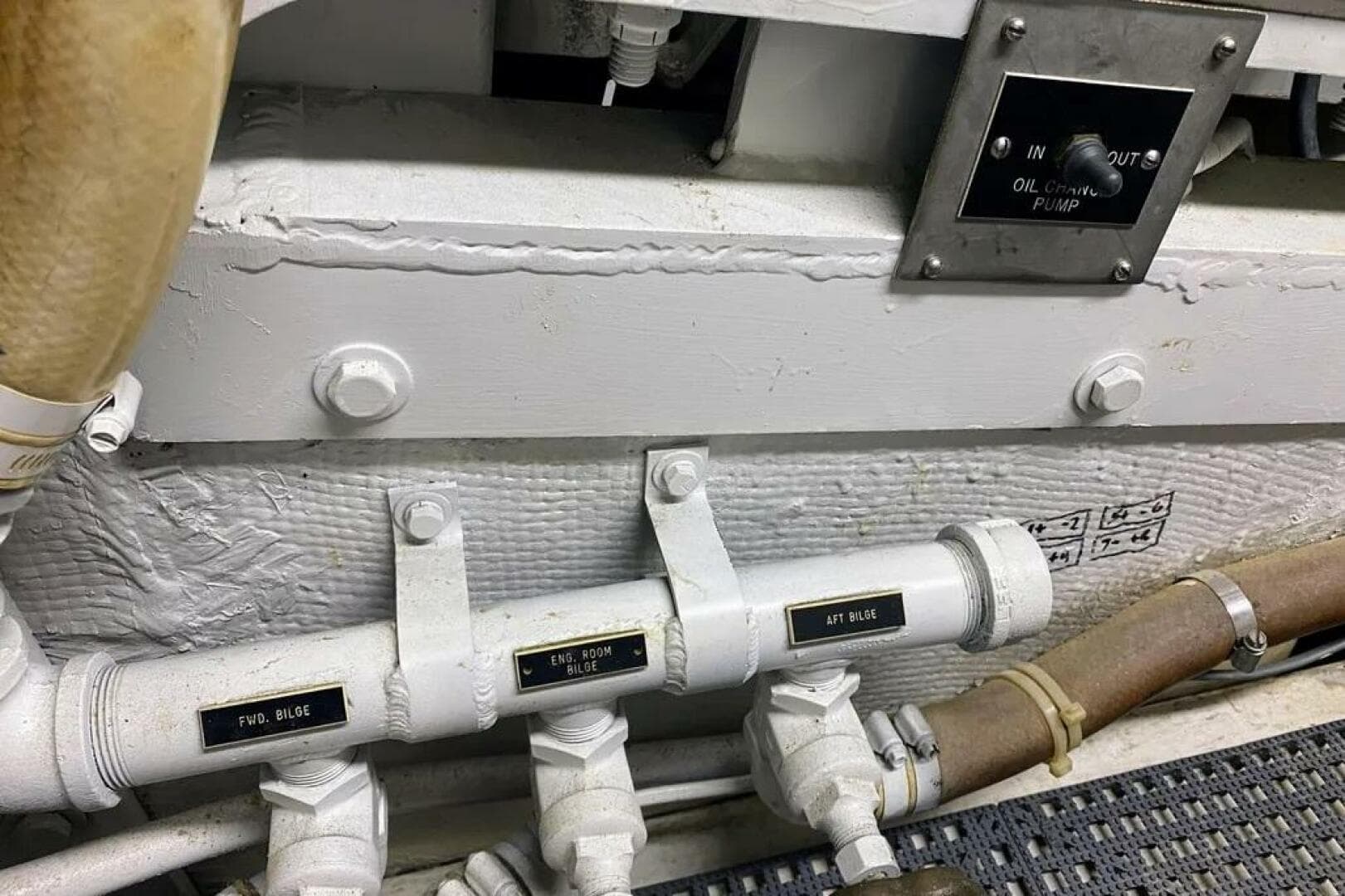 1986 Bertram 58 Flybridge — photo 118