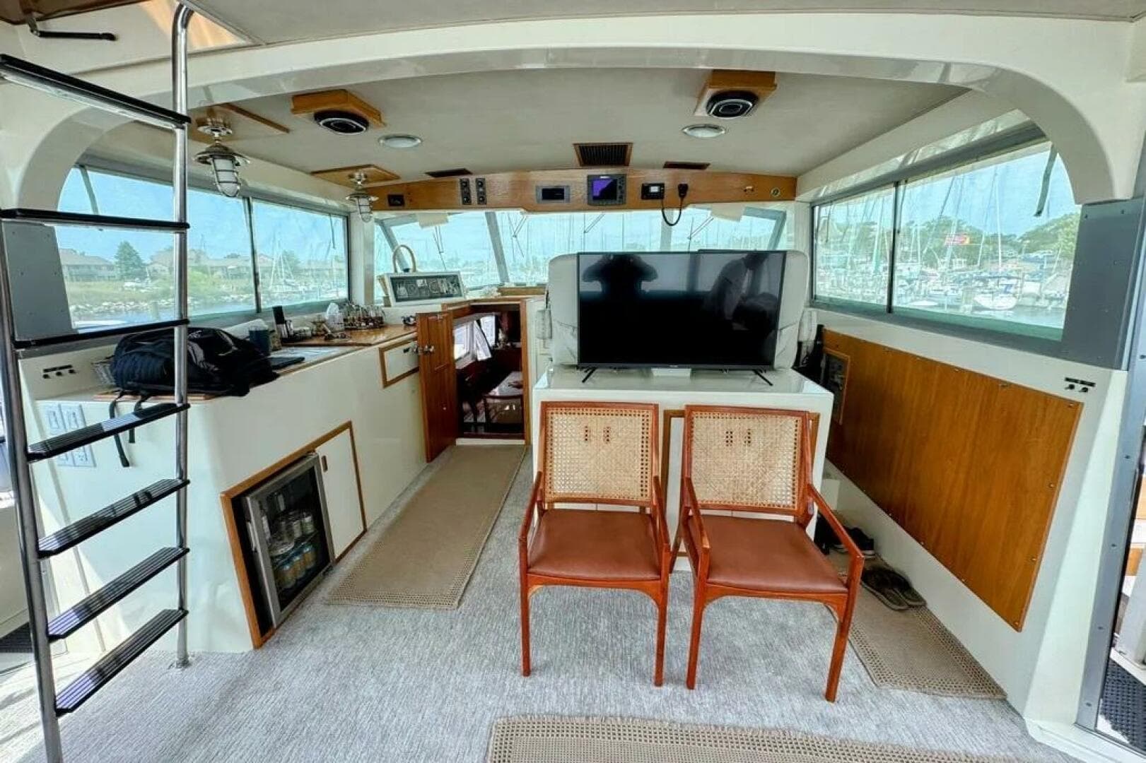 1986 Bertram 58 Flybridge — photo 48