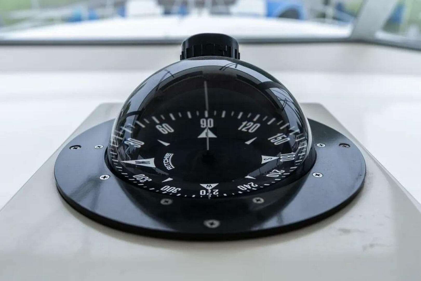 1986 Bertram 58 Flybridge — photo 58