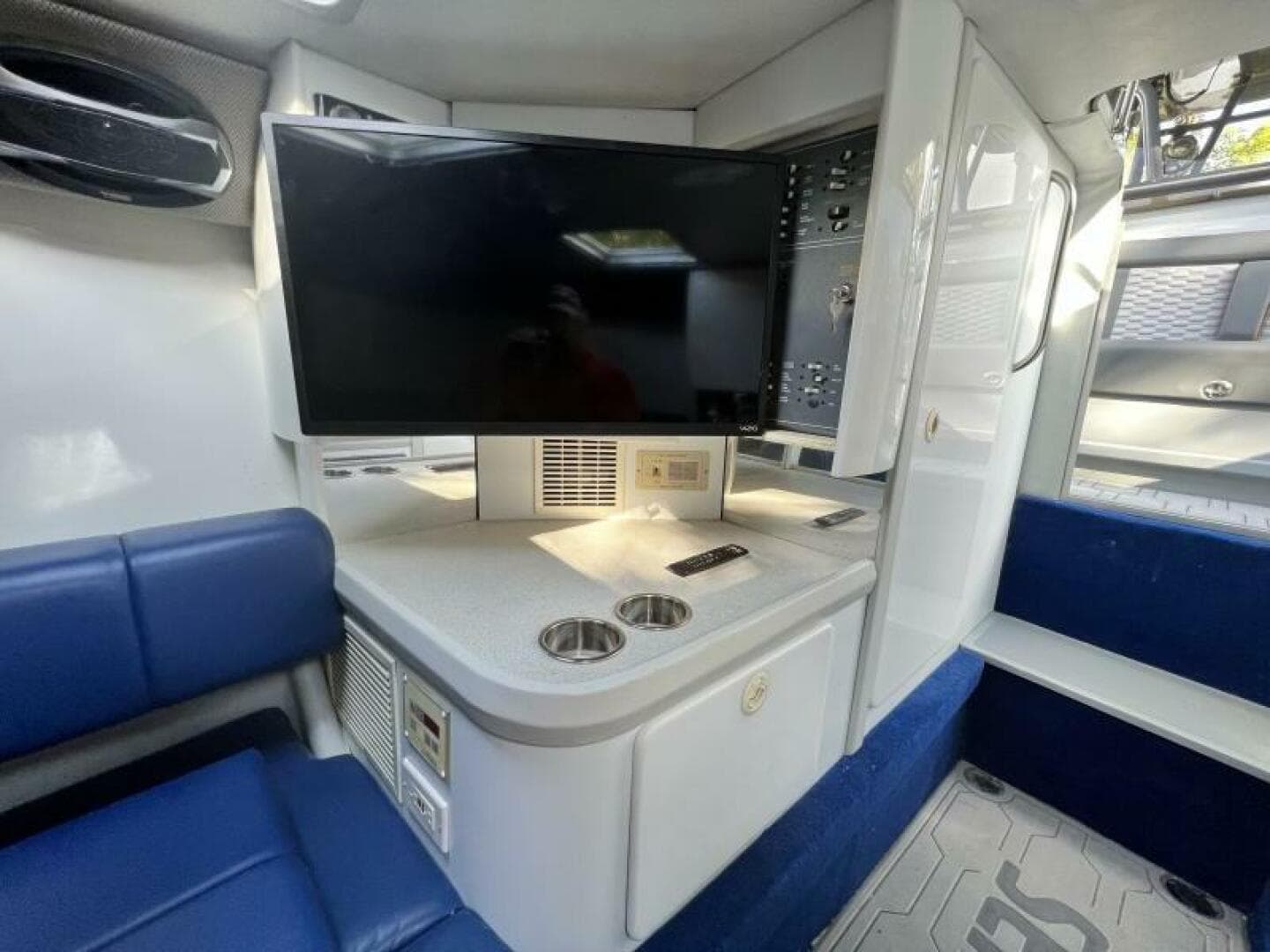 1996 Formula 382 Sr-1 — photo 23