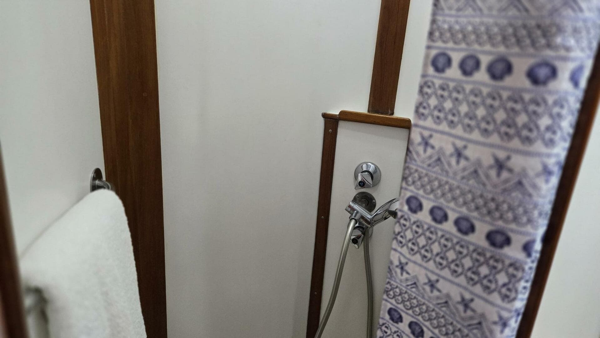 1997 Grand Banks Europa — photo 12